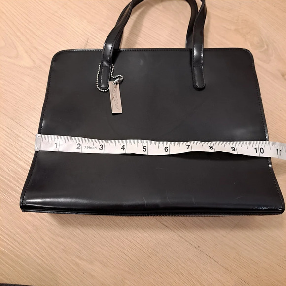 Bebe Black Shiny Leather Minimalist Snap Closure Y2K Medium Handbag Purse - Picture 9 of 10